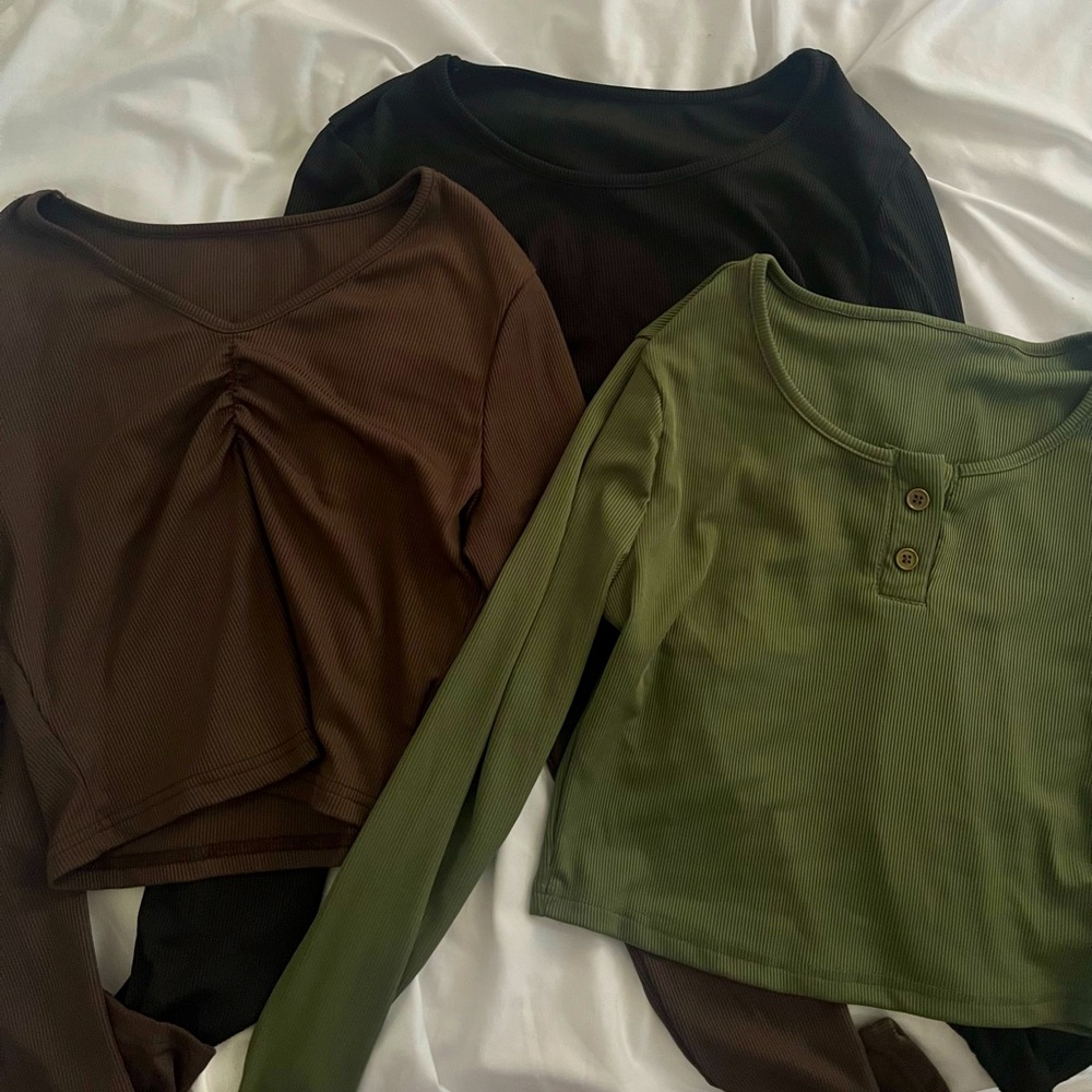 3 pack brown, green and black cropped longsleeve